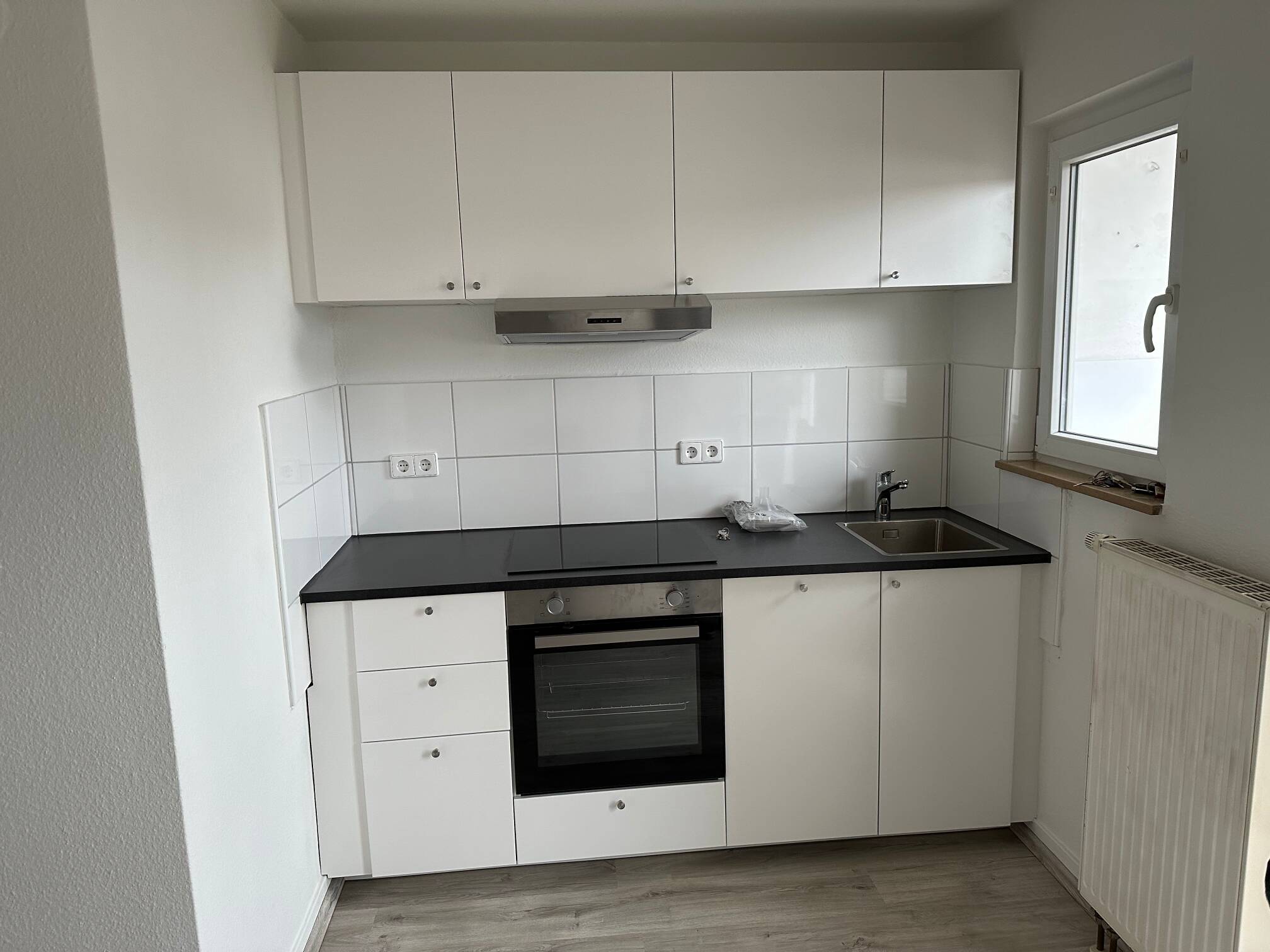 Helle 2-Zimmer-Erdgeschosswohnung mit Balkon, Garten und Stellplatz – 71332 Waiblingen, 71332 Waiblingen