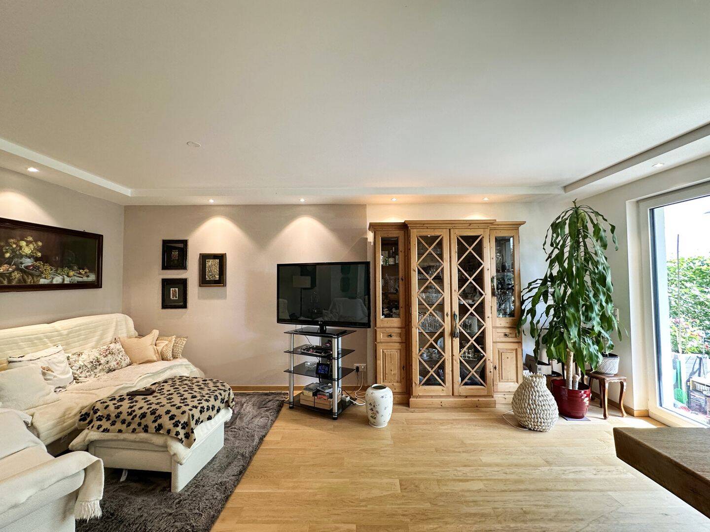Geräumige 2-Zimmer Erdgeschosswohnung in Bahnhofsnähe, 82515 Wolfratshausen