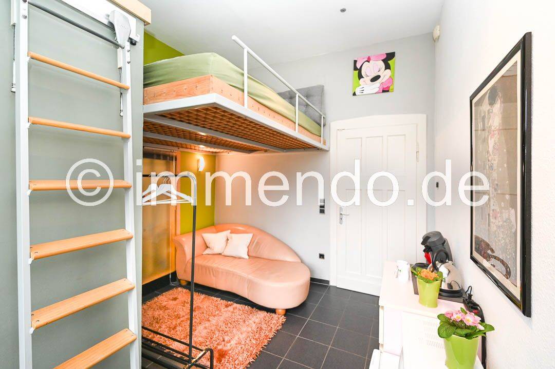 City, kleines, behagliches Apartment mit Hochbett, 47441 Moers