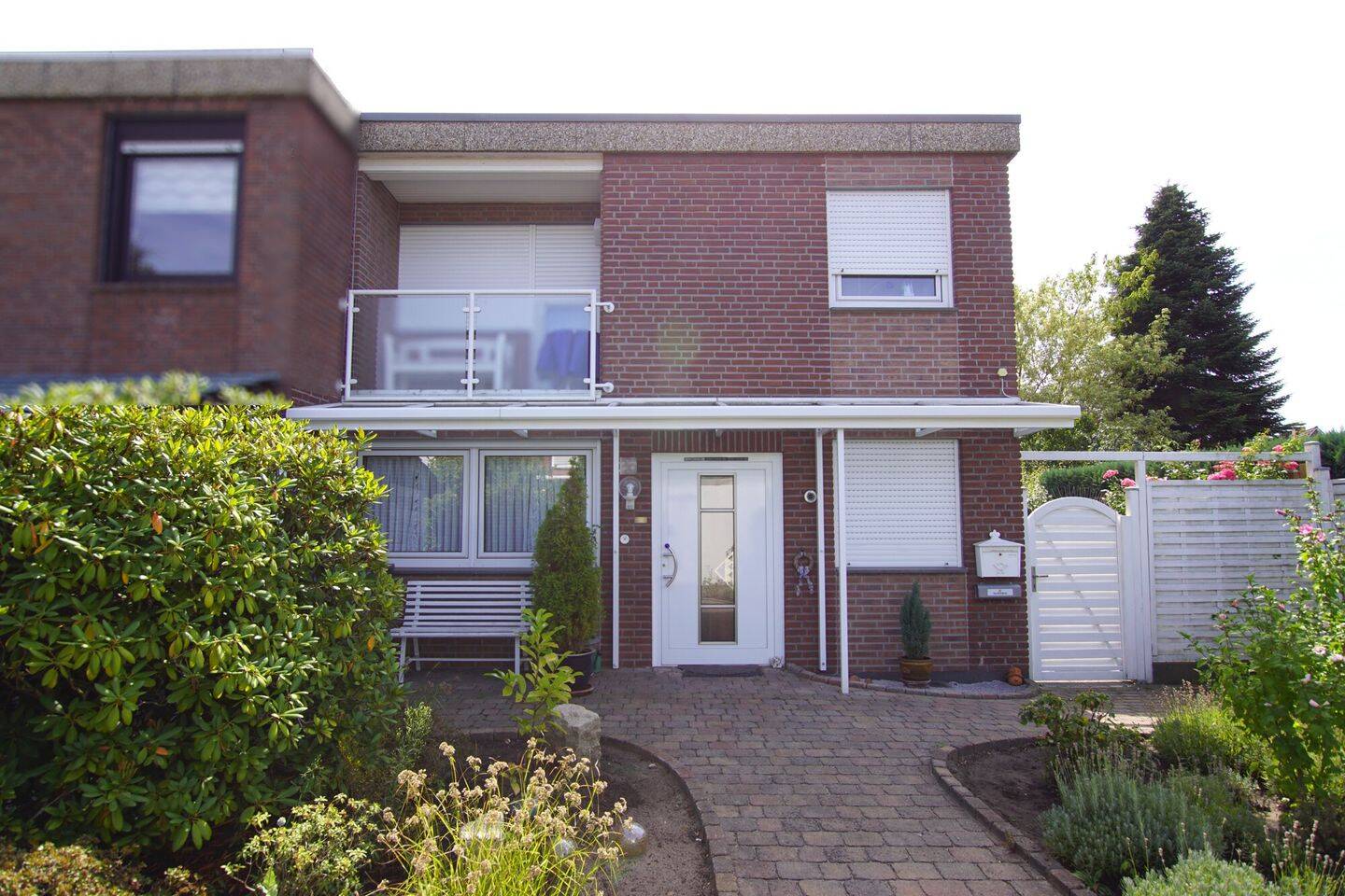 Familienfreundliches Reihenendhaus mit Garten, Balkon und Wintergarten in Marienfeld!, 33428 Harsewinkel
