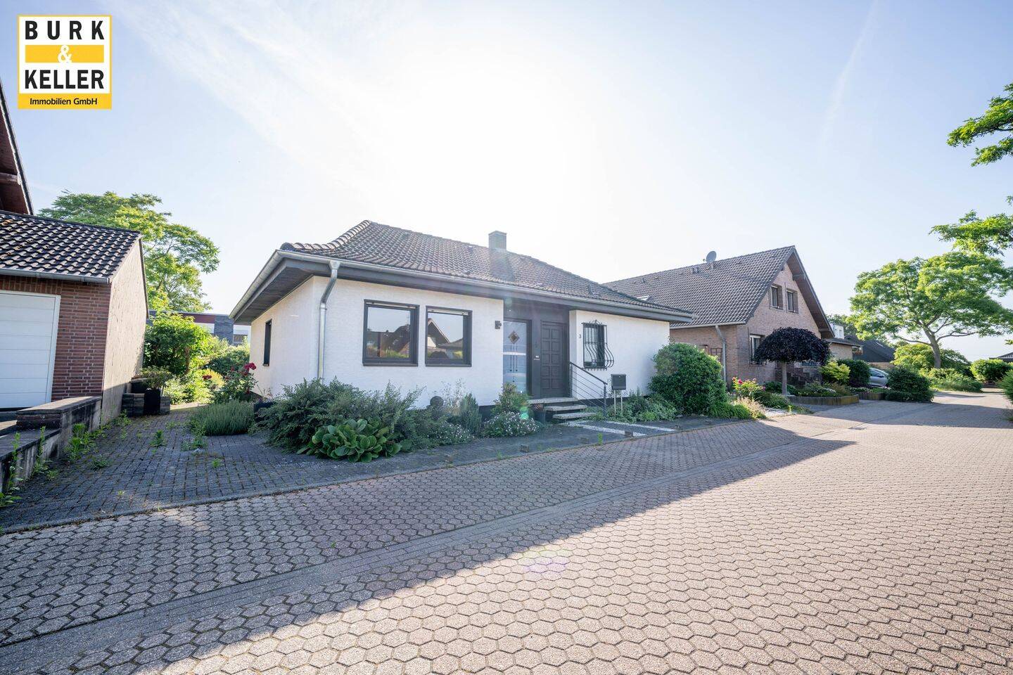 Freistehender Bungalow mit Vollkeller, 3 Schlafzimmern und Garage auf Erbpachtgrundstück, 50171 Kerpen