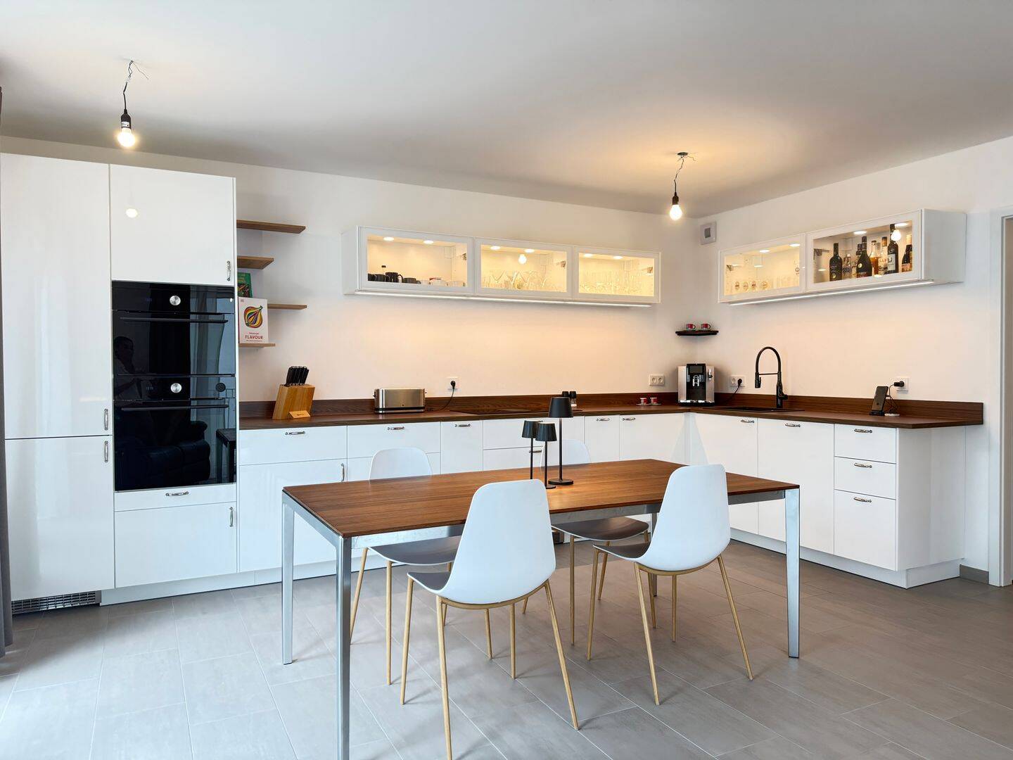 NEUBAU 3-Zi-Wohnung mit hochwertiger Einbauküche und Luxus-Ausstattung, 51379 Leverkusen (Opladen)