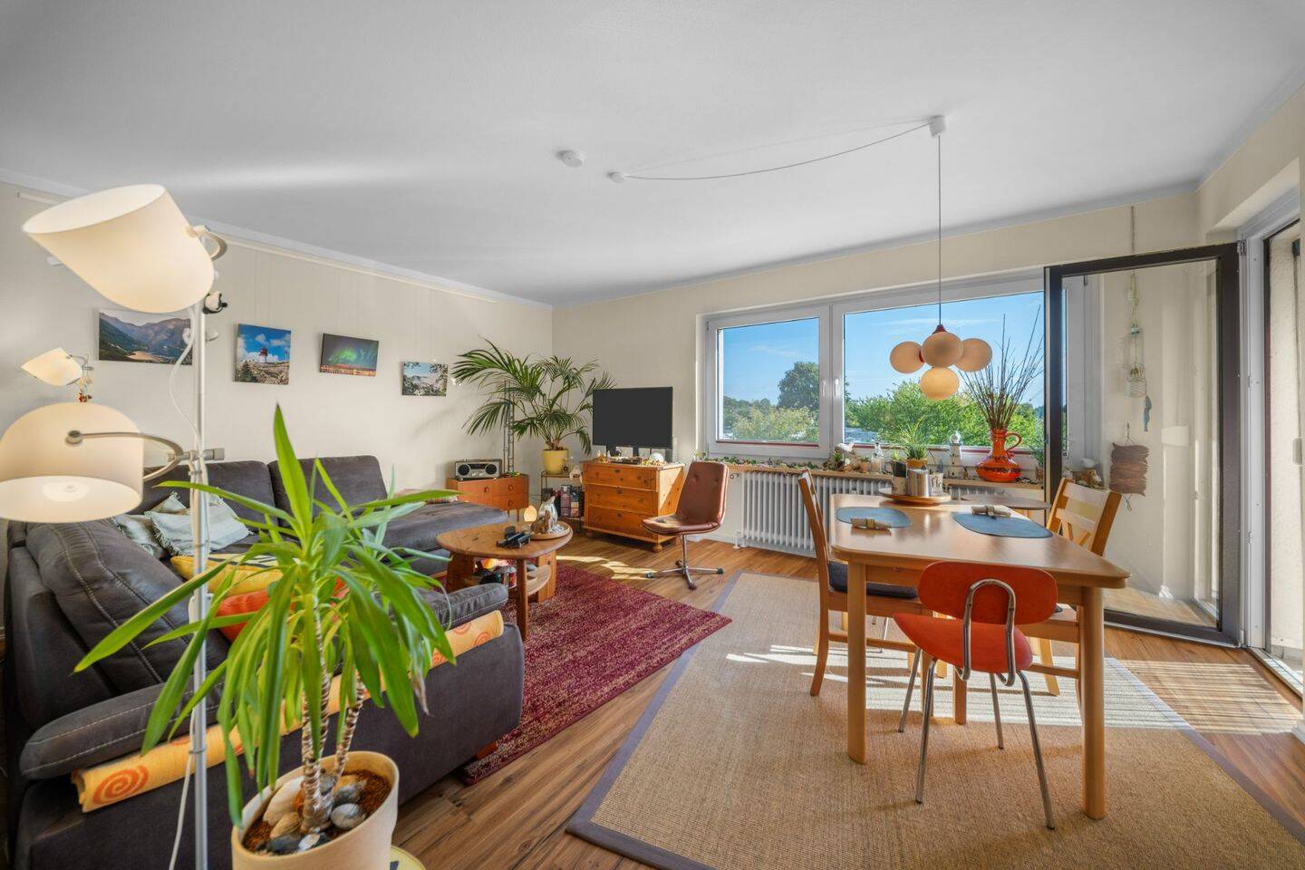 Ostseenah & flexibel: 2-Zimmer-Wohnung mit Balkon und Tiefgarage unweit vom Strand, 23570 Lübeck (Travemünde)