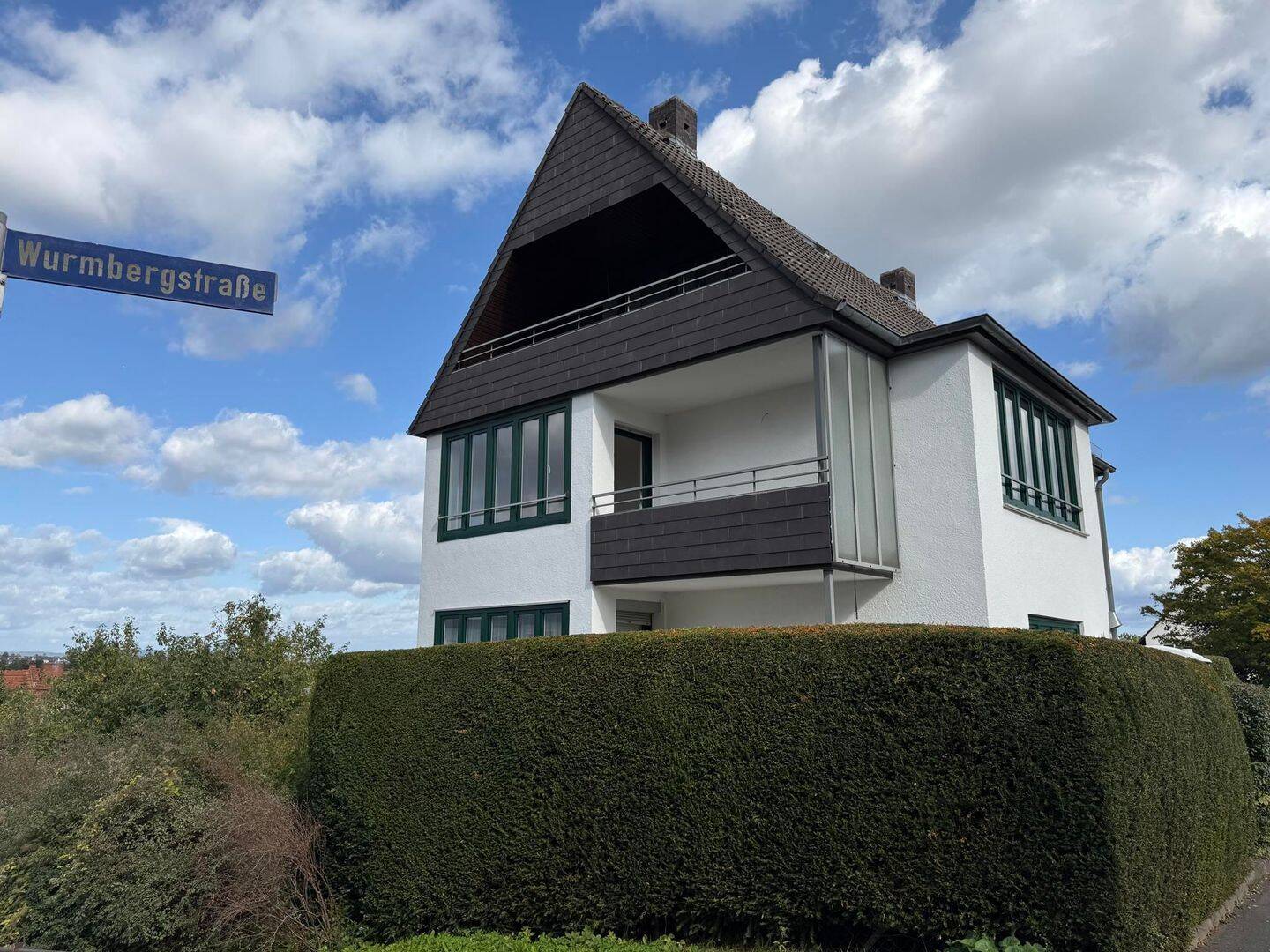 Frisch sanierte helle 2 ZKB mit Balkon und neuer EBK, 34130 Kassel (Harleshausen Kirchditmold)