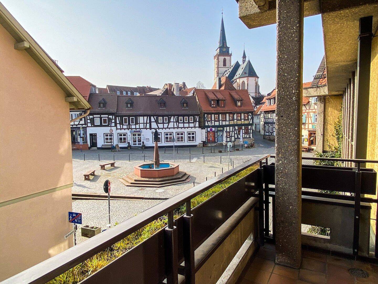 Großzügige Wohnung mit Balkon und Blick auf die Altstadt, 61440 Oberursel (Taunus)