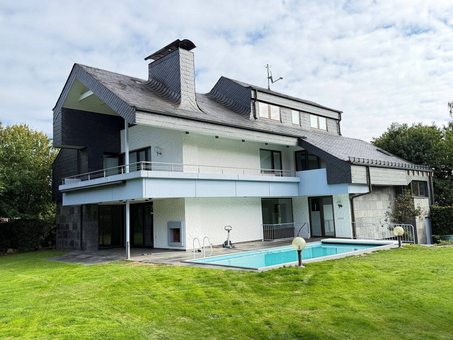 Sehr schönes Einfamilienhaus mit traumhaftem Grundstück und Pool in Wallenhorst, 49134 Wallenhorst