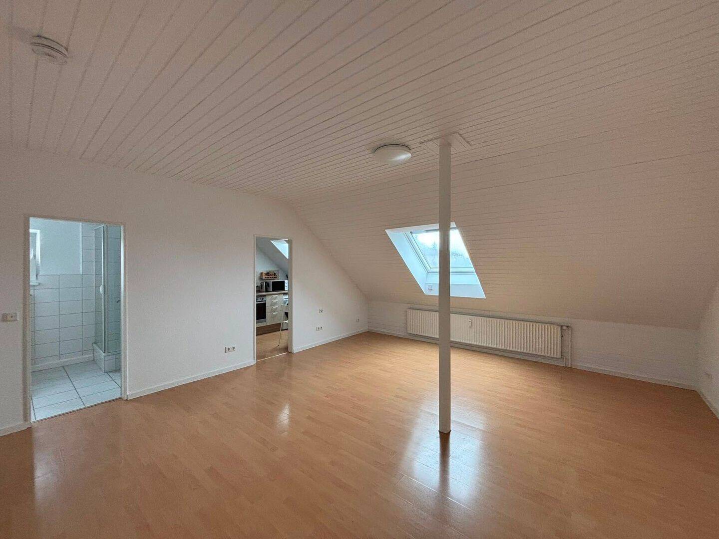 Moderne 2-Zimmer-Dachgeschosswohnung in Mainz-Marienborn, 55127 Mainz (Drais Lerchenberg Marienborn)