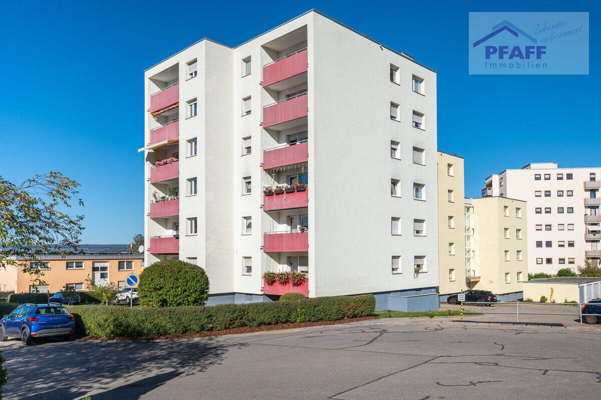 Zuhause ankommen im Brigachtal! Freie 3,5 Zi.-Wohnung mit Küche, Garage und Stellplatz, 78086 Brigachtal