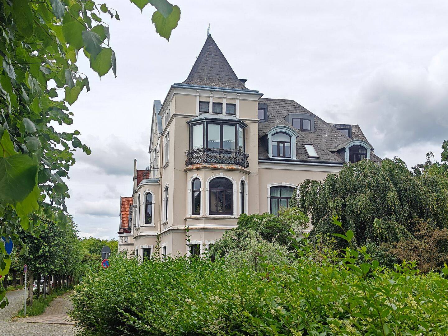 Wunderschöne, helle 3,5-Zimmer-Altbauwohnung auf der Westlichen Höhe, 24937 Flensburg