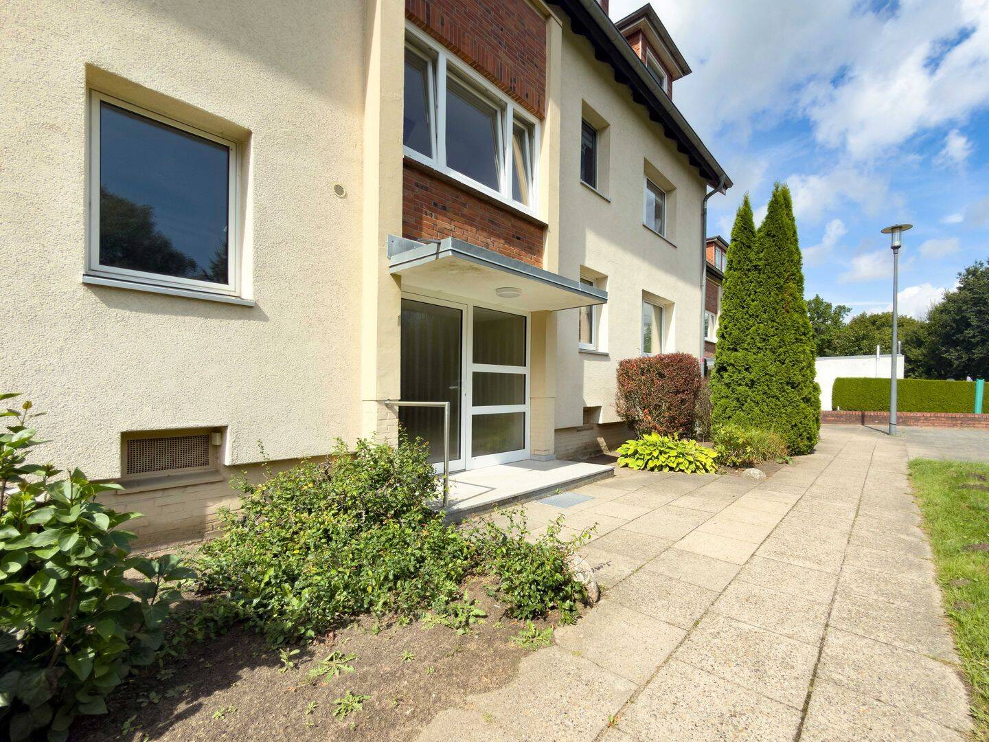 3-Zimmerwohnung mit Terrasse, Garten und Garage zentral in Bad Oldesloe, 23843 Bad Oldesloe