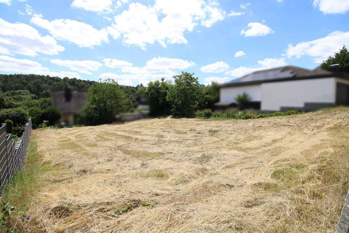 Bebaubar nach Bebauungsplan: Voll erschlossenes Grundstück in Herborn-Herborn, 35745 Herborn