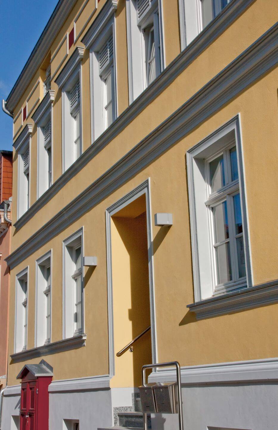 gemütliche 2 Zimmer Dachgeschosswohnung in guter Lage !, 17489 Greifswald