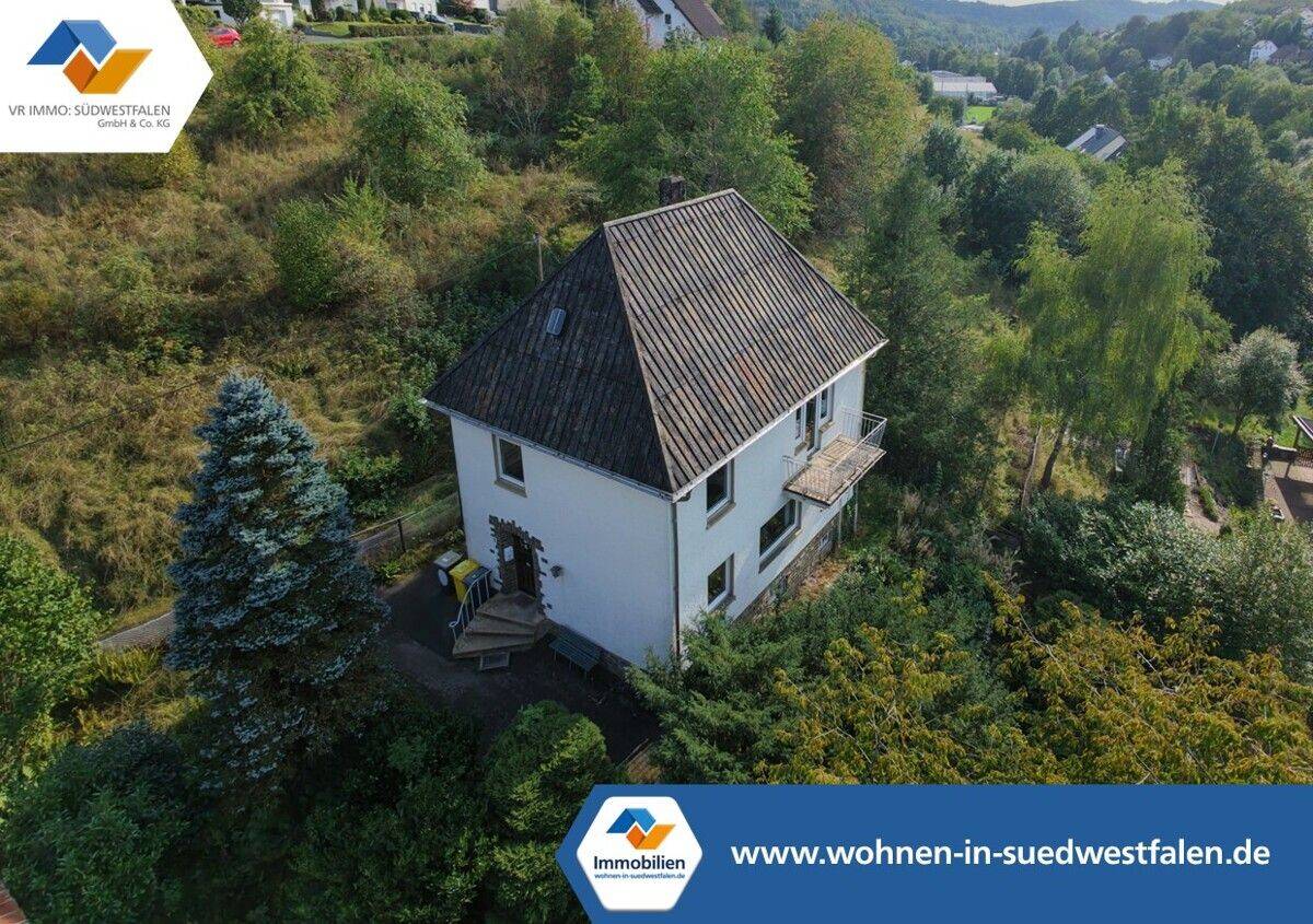 VR IMMO: Viel Platz für Ihre Wohnideen: Haus mit großem Grundstück in Hilchenbach!, 57271 Hilchenbach