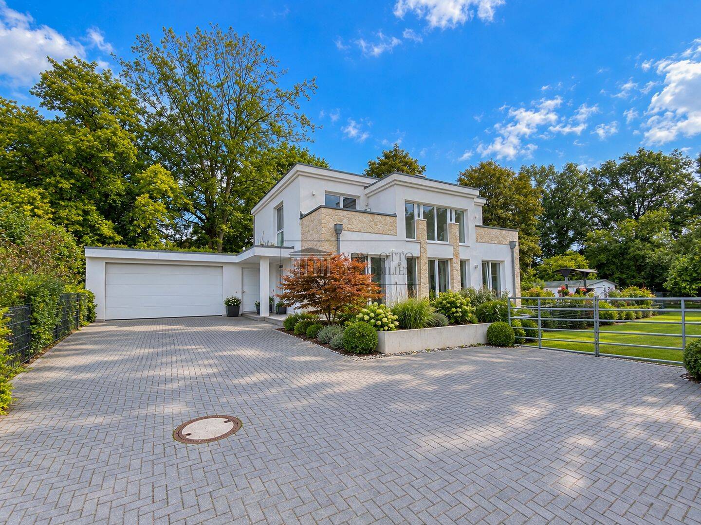 Wohnen mit Weite und Privatsphäre auf über 2.200 m² Grundstück in Lemsahl Mellingstedt, 22397 Hamburg (Wandsbek Duvenstedt Lemsahl-Mellingstedt Wohldorf-Ohlstedt)