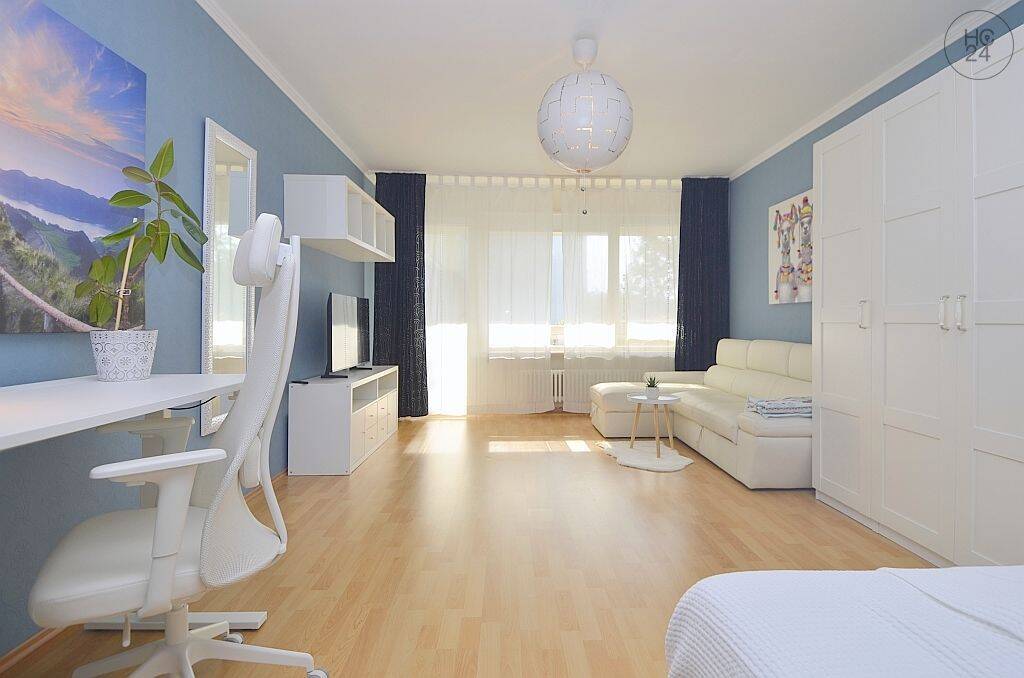 Charmante möblierte 1-Zimmer Wohnung mit Balkon und Internet in Wiesbaden Biebrich, 65187 Wiesbaden (Biebrich Wiesbaden)