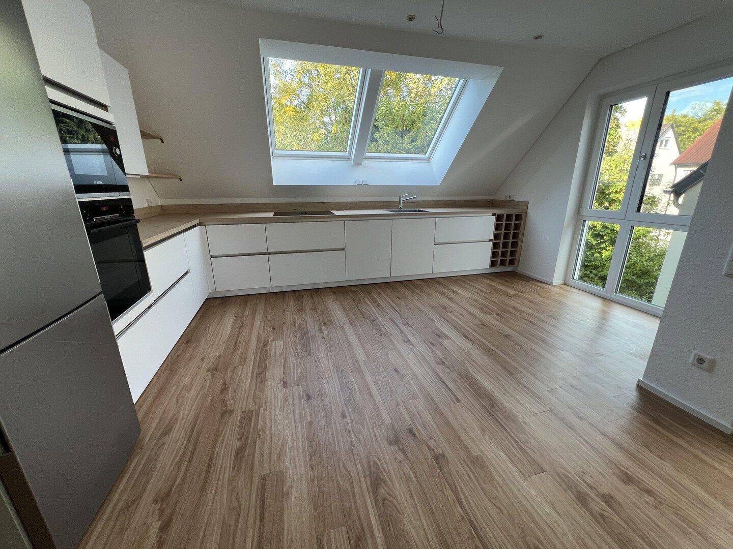 Neubau-Maisonette: 4 Schlafzimmer, 2 Bäder, EBK, Balkon & TG-Stellplatz, 74076 Heilbronn (Heilbronn Neckarbogen)