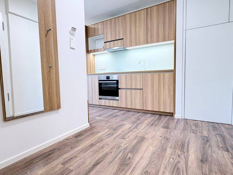 Smart & stilvoll wohnen – Möbliertes Neubau-Apartment mit Balkon, 70191 Stuttgart (Bad Cannstatt Nord)