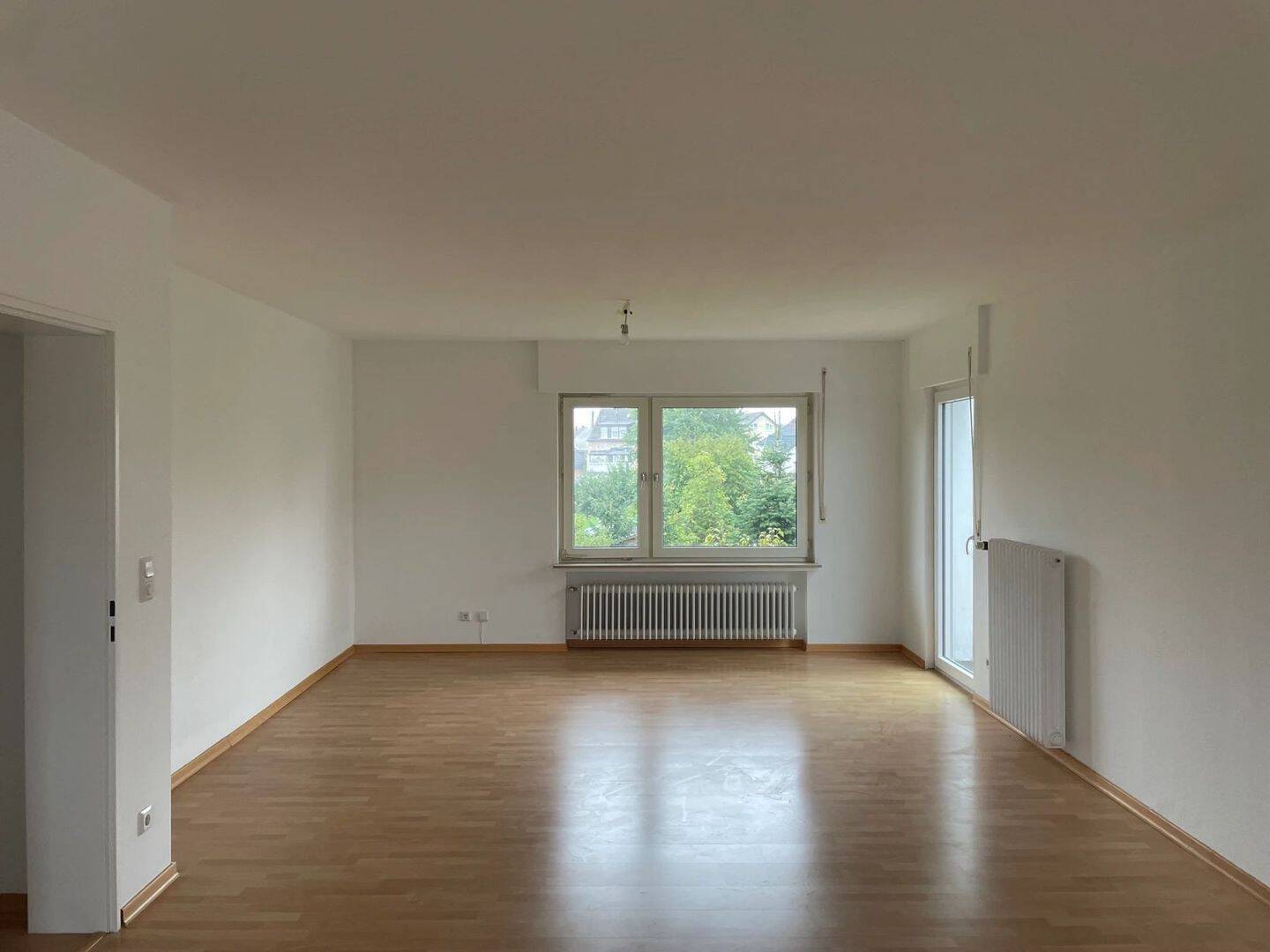Ruhige und zentral gelegene Wohnung in Sankt Augustin Menden, 53757 Sankt Augustin