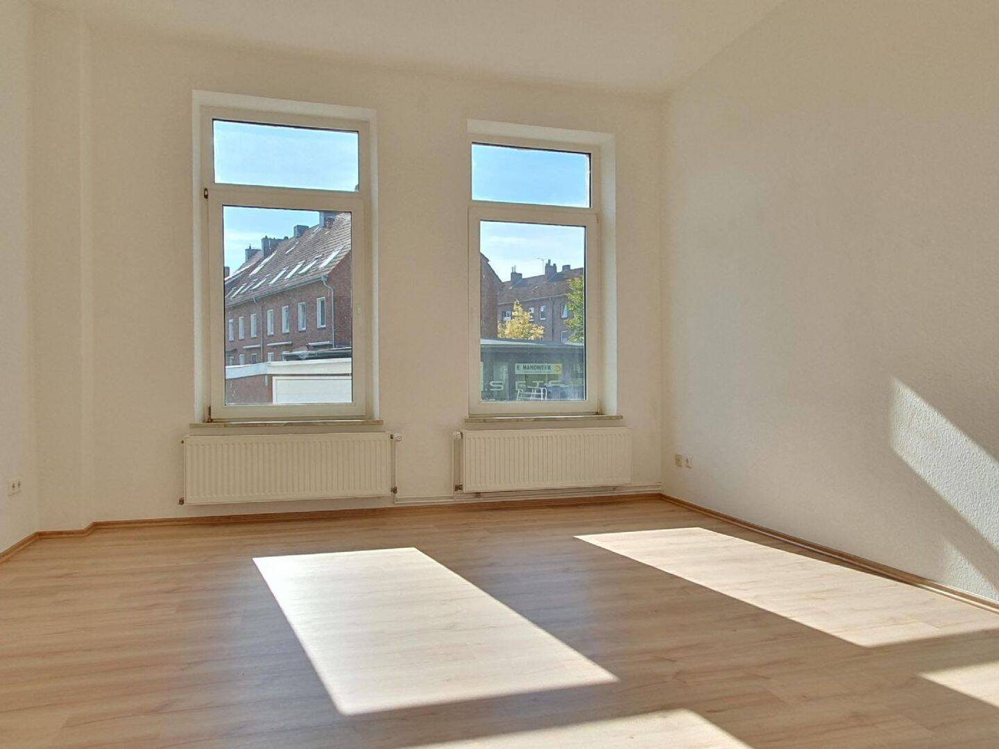 Gepflegte 3 Zimmer im Erdgeschoß in Heppens, 26384 Wilhelmshaven (Heppens Heppenser Groden Innenhafen Innenstadt Neuende)