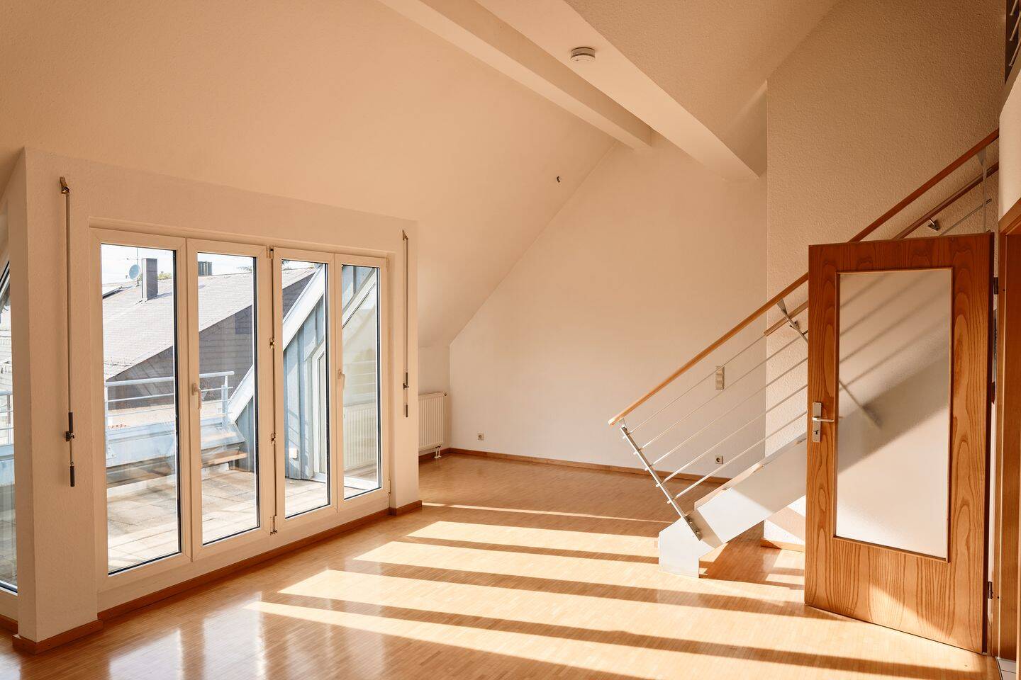 ++ Besondere 2-Zimmer-Maisonette mit offener Galerie und sonnigem Balkon ++, 89547 Gerstetten
