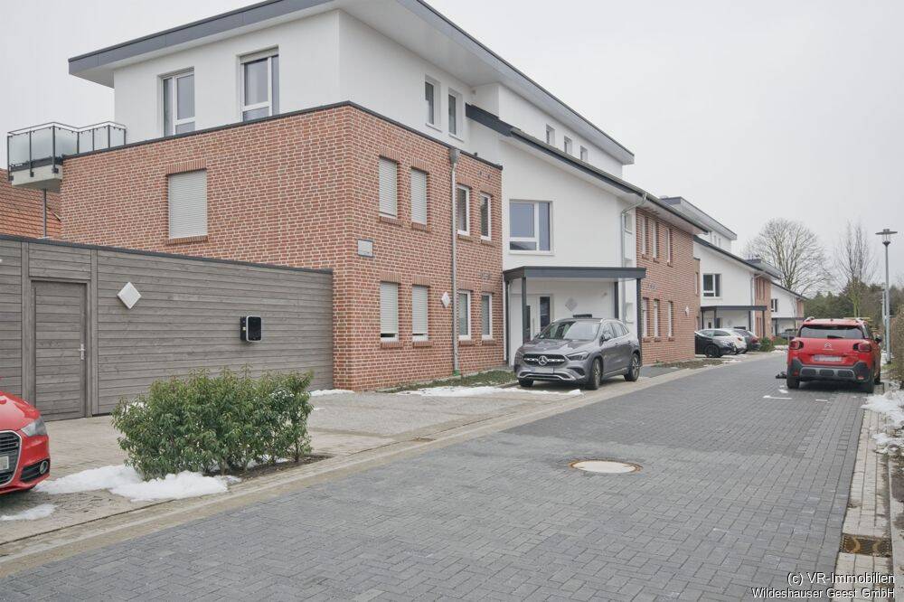 Zentral gelegene 4-Zimmer-Wohnung mit Einbauküche und Aufzug, 27793 Wildeshausen