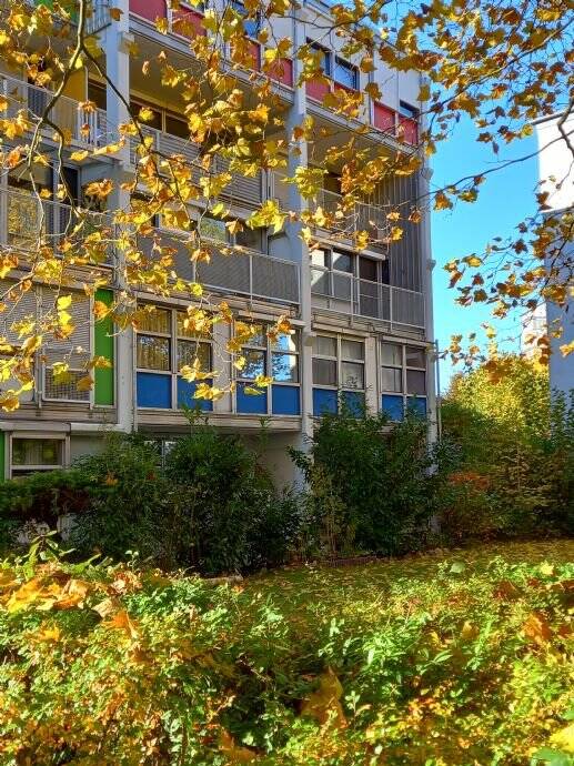 2-Zimmer-Wohnung mit Balkon, 90471 Nürnberg (Dutzendteich Langwasser Neuselsbrunn Stadion Zollhaus)