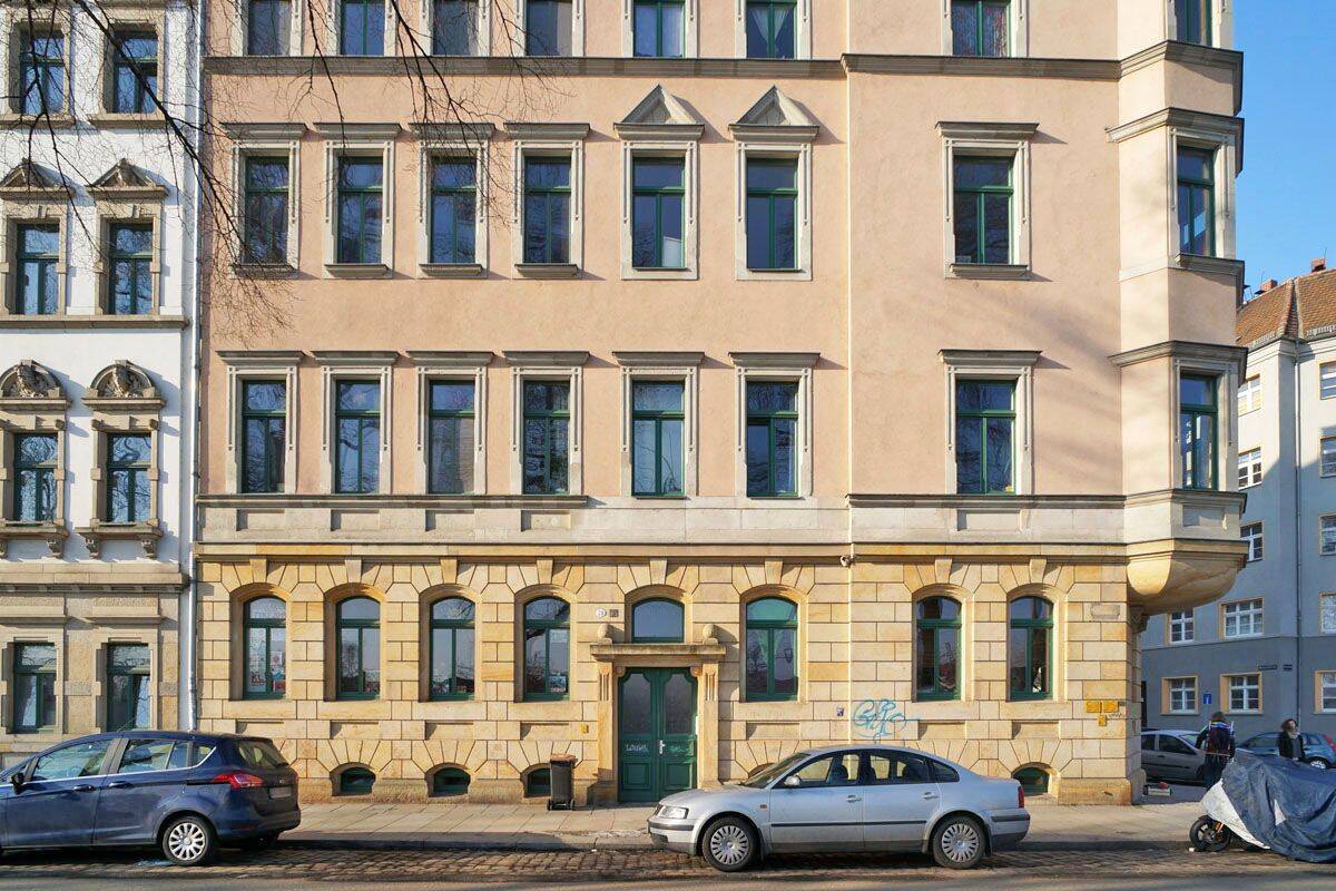 Pieschen, im Hochparterre: Wanne + Laminat, 1127 Dresden (Hellerberge Leipziger Vorstadt Mickten Pieschen-Nord/Trachenberge Pieschen-Süd)