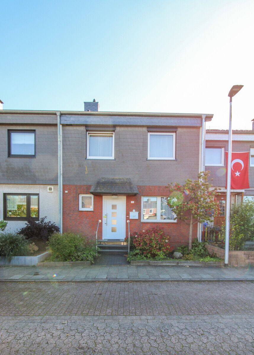 ***Leerstehendes Reihenhaus mit Garage in Deichhorst zu verkaufen!!!***, 27753 Delmenhorst (Bungerhof Deichhorst Dwoberg/Ströhen Mitte)