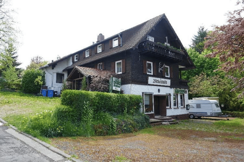 Ehemaliger Gasthof mit schönem Grundstück in idyllischer Lage!, 64732 Bad König