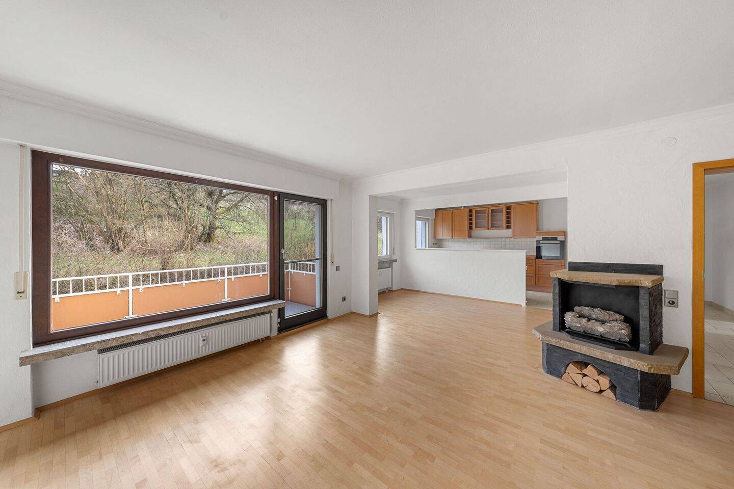 Hell. Großzügig. Sonnig. 3-Zimmer-Wohnung mit Südbalkon in ruhiger Wohnlage, 58507 Lüdenscheid