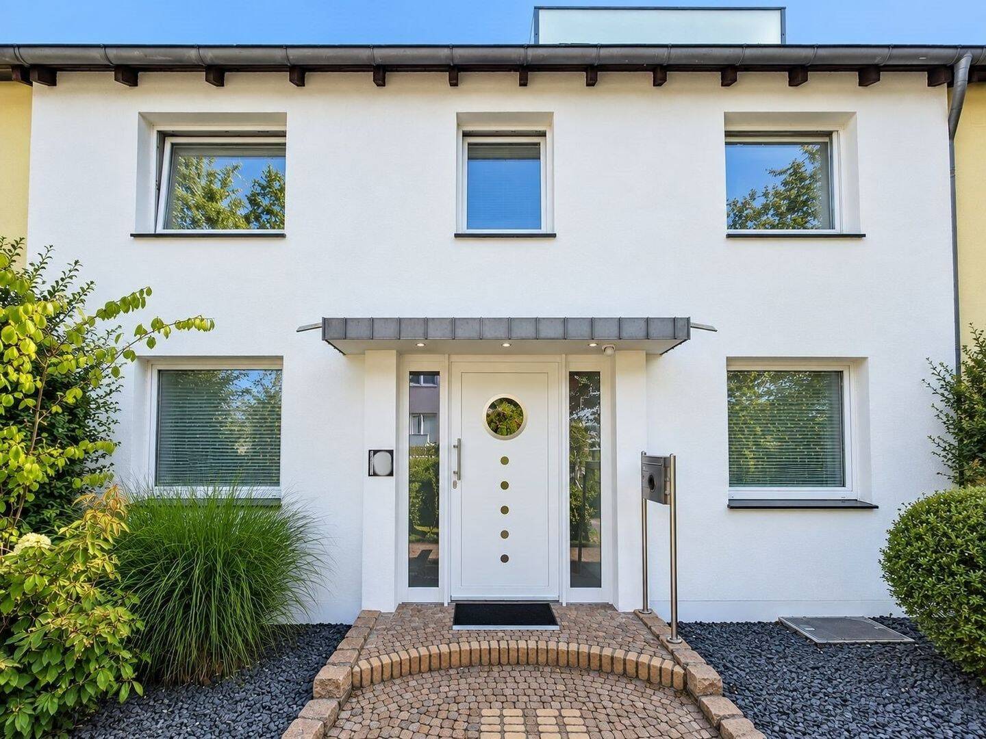 Ein Zuhause mit Charakter und Raum für mehr – modernisiertes Mittelreihenhaus mit Dachstudio & Dachterrasse, 24944 Flensburg (Fruerlund Mürwik)