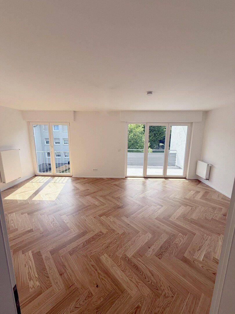 Einfach einziehen – Sanierte 4-Zimmer Wohnung mit Westbalkon, 71334 Waiblingen