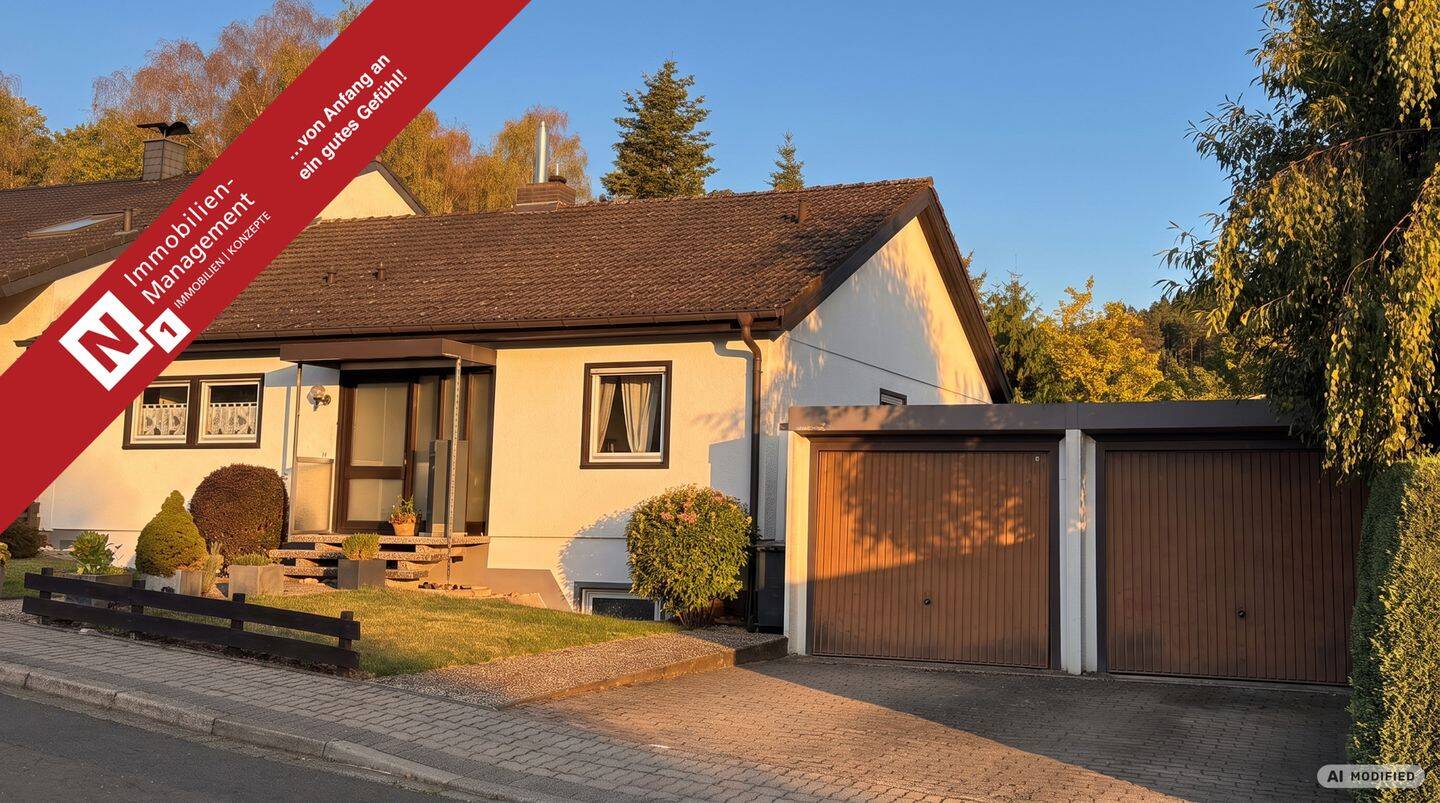 Bungalow mit großem Grundstück und 2 Garagen im Stadtteil Hohenecken, 67661 Kaiserslautern (Dansenberg Hohenecken Innenstadt Mölschbach Siegelbach)