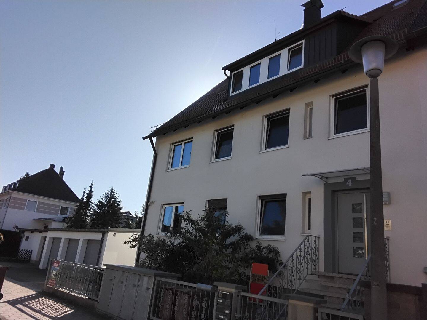 Helle 3-Zimmer-Dachgeschosswohnung in schöner Lage von Oberasbach, 90522 Oberasbach