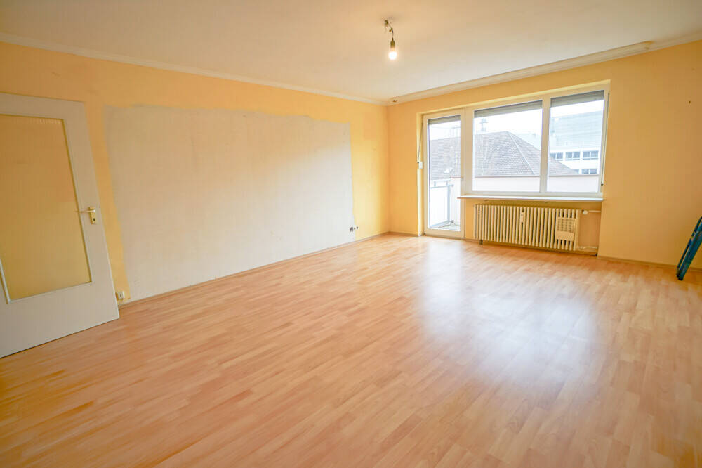 Charmante 3-Zimmer-Wohnung mit Aufzug: 72 m² voller Licht, Raumgefühl und Möglichkeiten, 80809 München (Milbertshofen-Am Hart Neuhausen-Nymphenburg Schwabing-West)