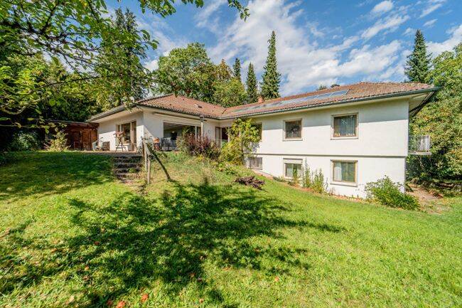 Schäftlarn: traumhaftes, sonniges Baugrundstück mit Altbestand und Bergblick, 82067 Schäftlarn