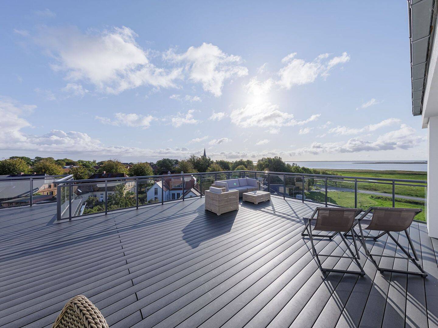 Penthouse mit großer Südterrasse mit Blick auf Bodden und Ostsee – Erbpachtanteil am Grundstück, 18347 Wustrow