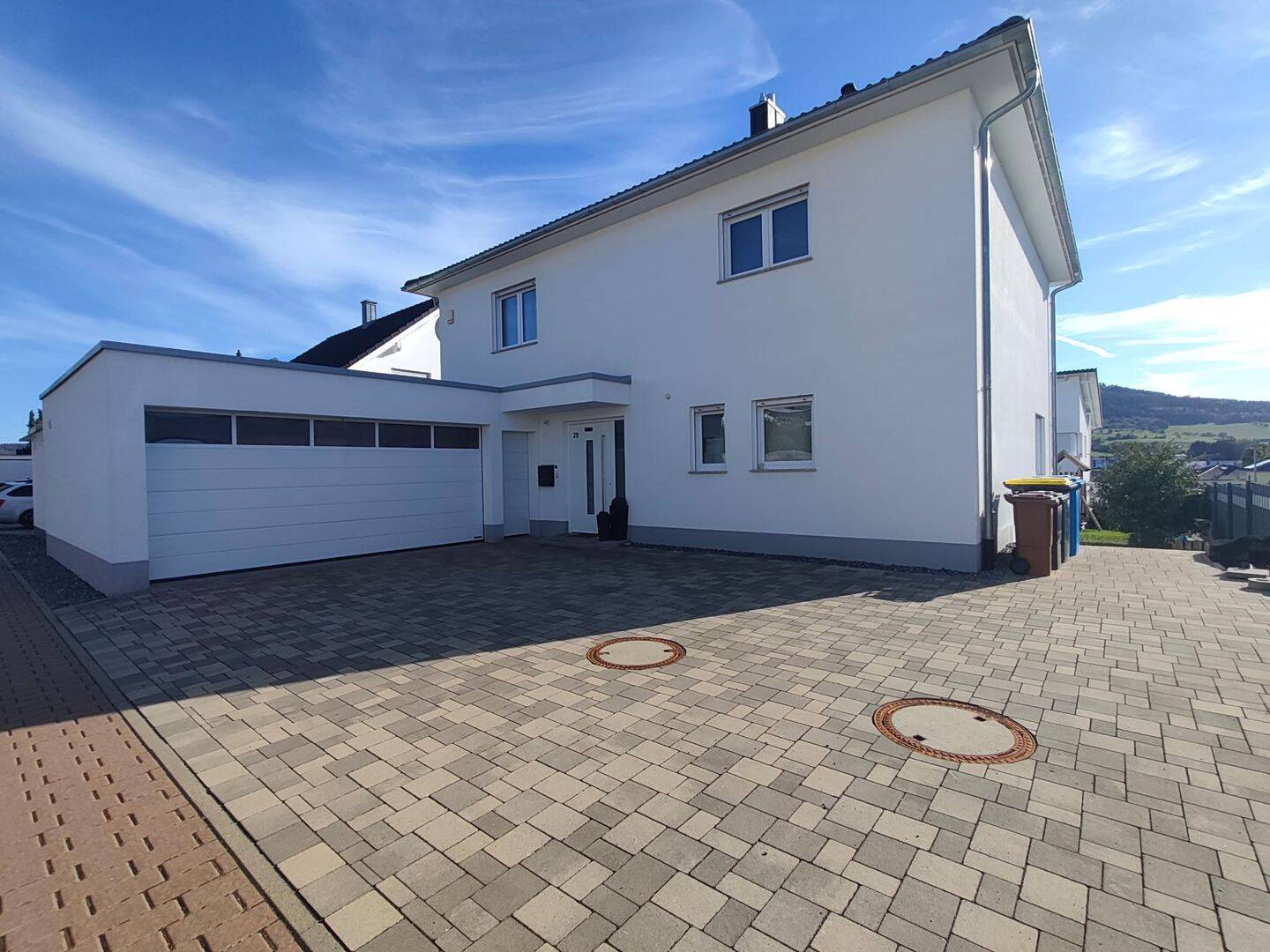 Großzügiges Einfamilienhaus mit 208 m² Wohnfläche, Doppelgarage & Sauna, 78549 Spaichingen