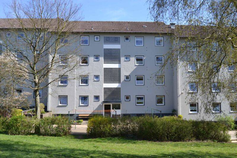 Morgensonne inklusive: Großzügige 3-Zimmerwohnung mit Balkon am Baunsberg, 34225 Baunatal