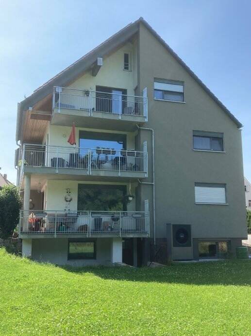 Interessante Dachwohnung mit tollem Ausblick – VERMIETET, 90542 Eckental
