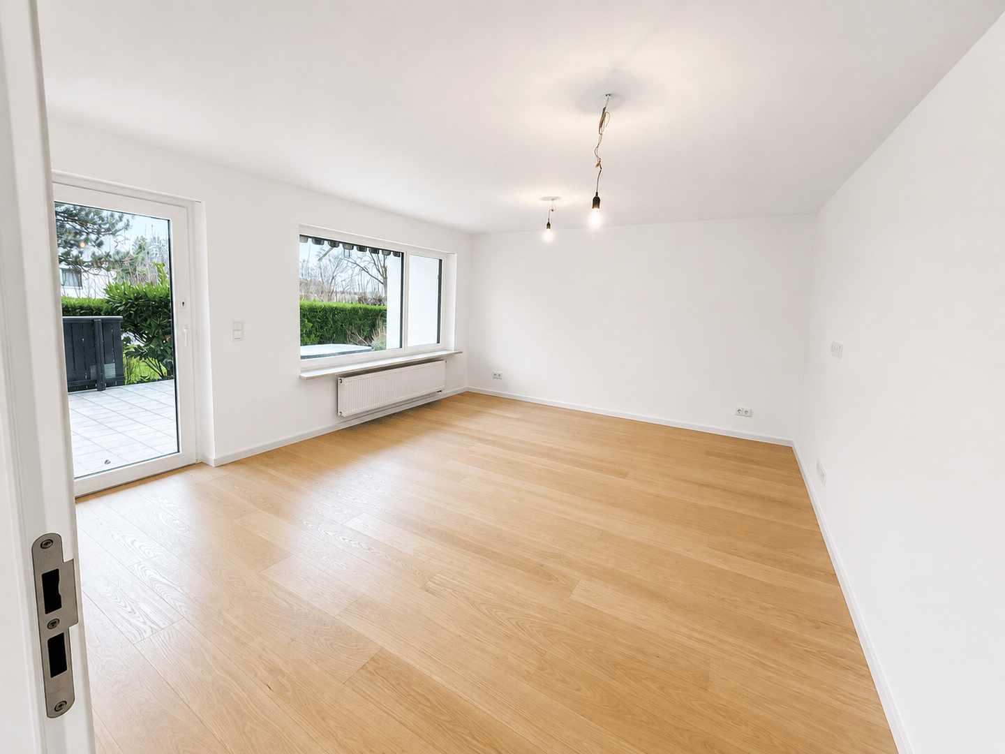 Premium 4-Zimmer-Wohnung nach Kernsanierung | Terrasse | neue Einbauküche | TG optional, 85764 Oberschleißheim