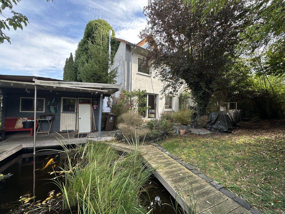 Raumwunder mit Gartenidylle – großzügiges Reihenendhaus auf 3 Etagen mit Kamin & Garage!, 34260 Kaufungen