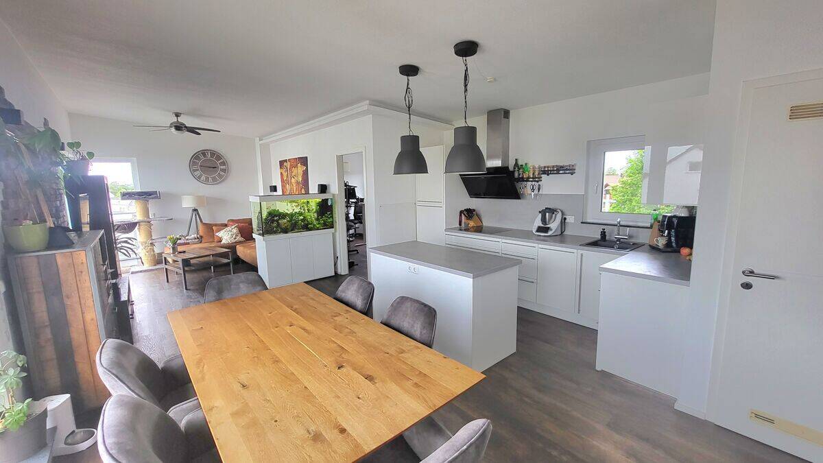 +++Pfaffenhofen, Penthouse, ca. 110 m² Wfl., ca. 60 m² Terrasse, EBK, Garage, Stellplatz+++, 89284 Pfaffenhofen a.d. Roth