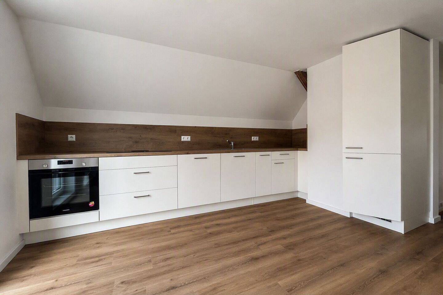 Kernsanierte Dachgeschosswohnung inkl. Einbauküche, 74572 Blaufelden