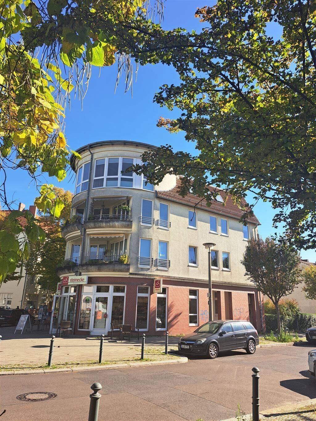 BEFRISTETE VERMIETUNG – Gepflegte 2-Zimmer-Wohnung mit Balkon und PKW Stellplatz- Teilgewerbliche Nutzung möglich, 13086 Berlin (Pankow Weißensee)
