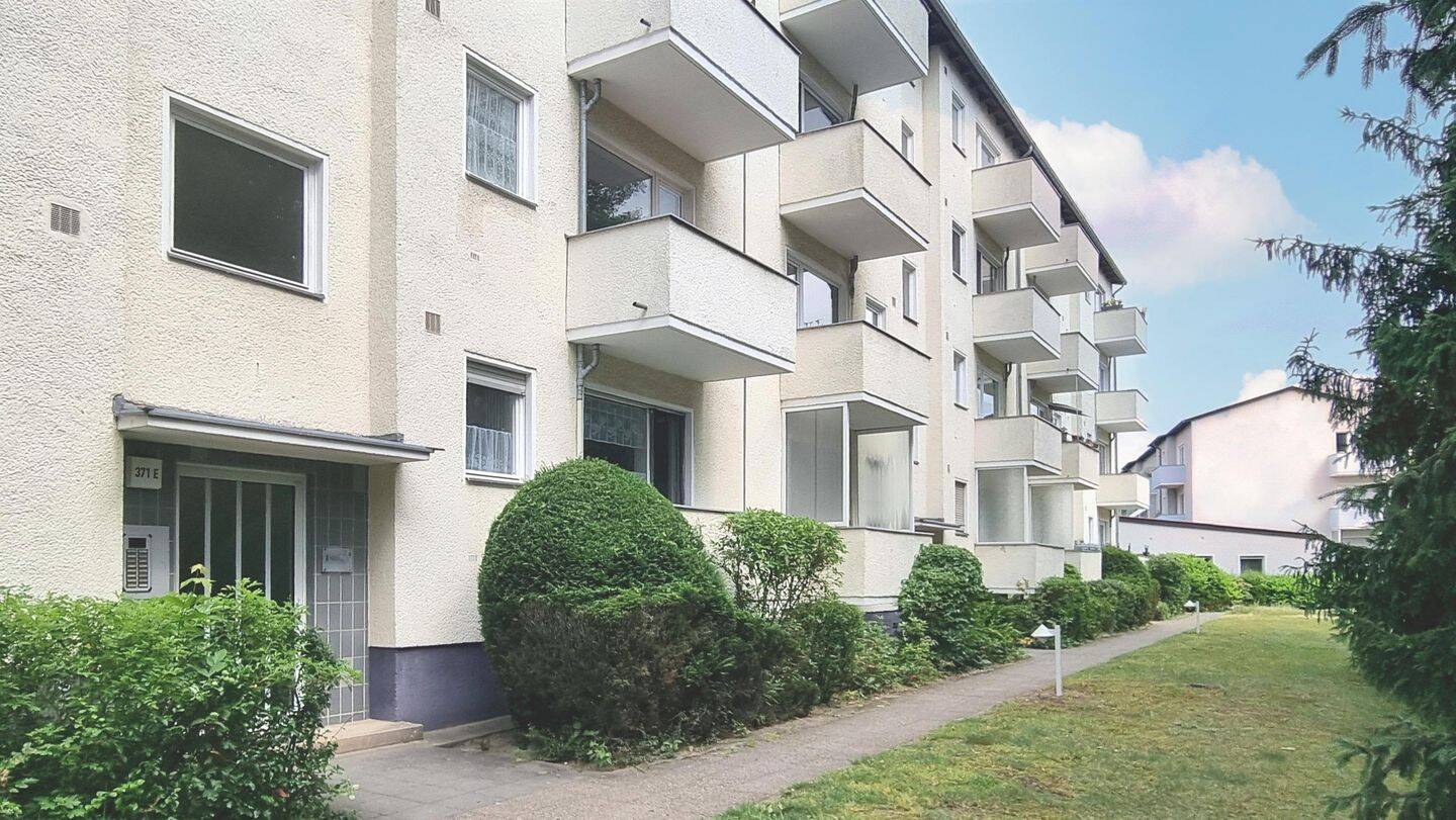 ***Gepflegtes Appartment bezugsfrei mit Balkon und Blick ins Grüne inkl. Stellplatz auf dem Hof ***, 13593 Berlin (Spandau)
