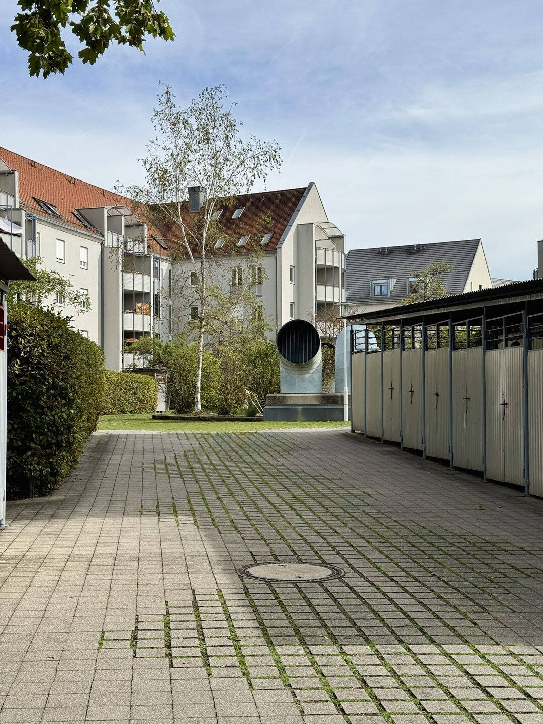 Schöne 1-Zimmer-Wohnung mit neuer Einbauküche und eigenem Garten + Garage in Nürnberg, 90451 Nürnberg (Eibach Hafen Maiach Reichelsdorf Röthenbach bei Schweinau)