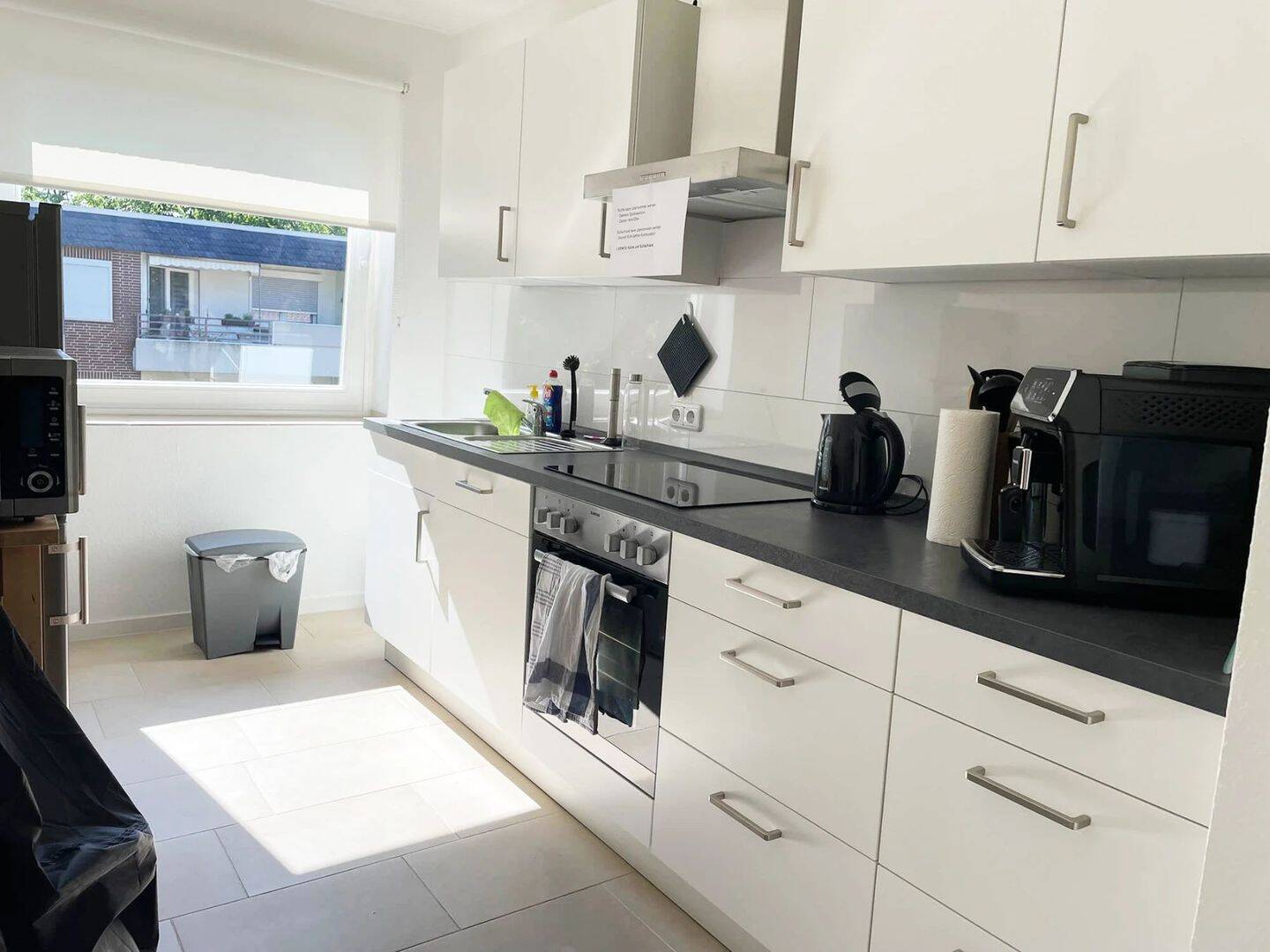 Kernsanierte 3 Zi-Wohnung mit offenem Wohn-Essbereich – Wohnen & Arbeiten in schöner Lage, 53121 Bonn (Dransdorf Endenich Zentrum)