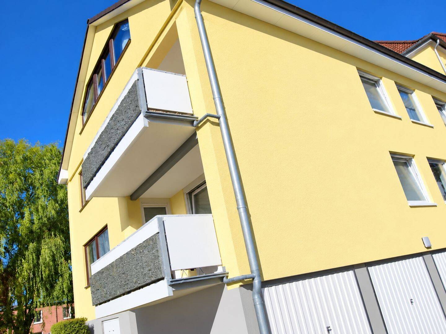 FLENSBURG-JÜRGENSBY – SONNIGE, CHARMANTE 3-ZIMMER-WOHNUNG MIT BALKON, 24943 Flensburg (Engelsby Fruerlund Jürgensby Sandberg Tarup)