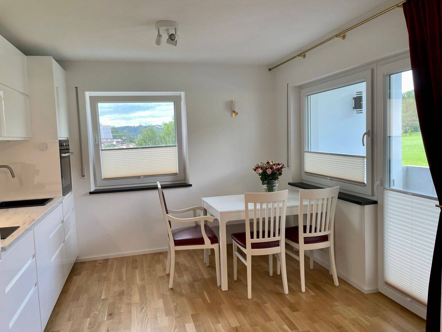 möblierte Wohnung mit Balkon – modern, hochwertig & sofort bezugsbereit, 83313 Siegsdorf